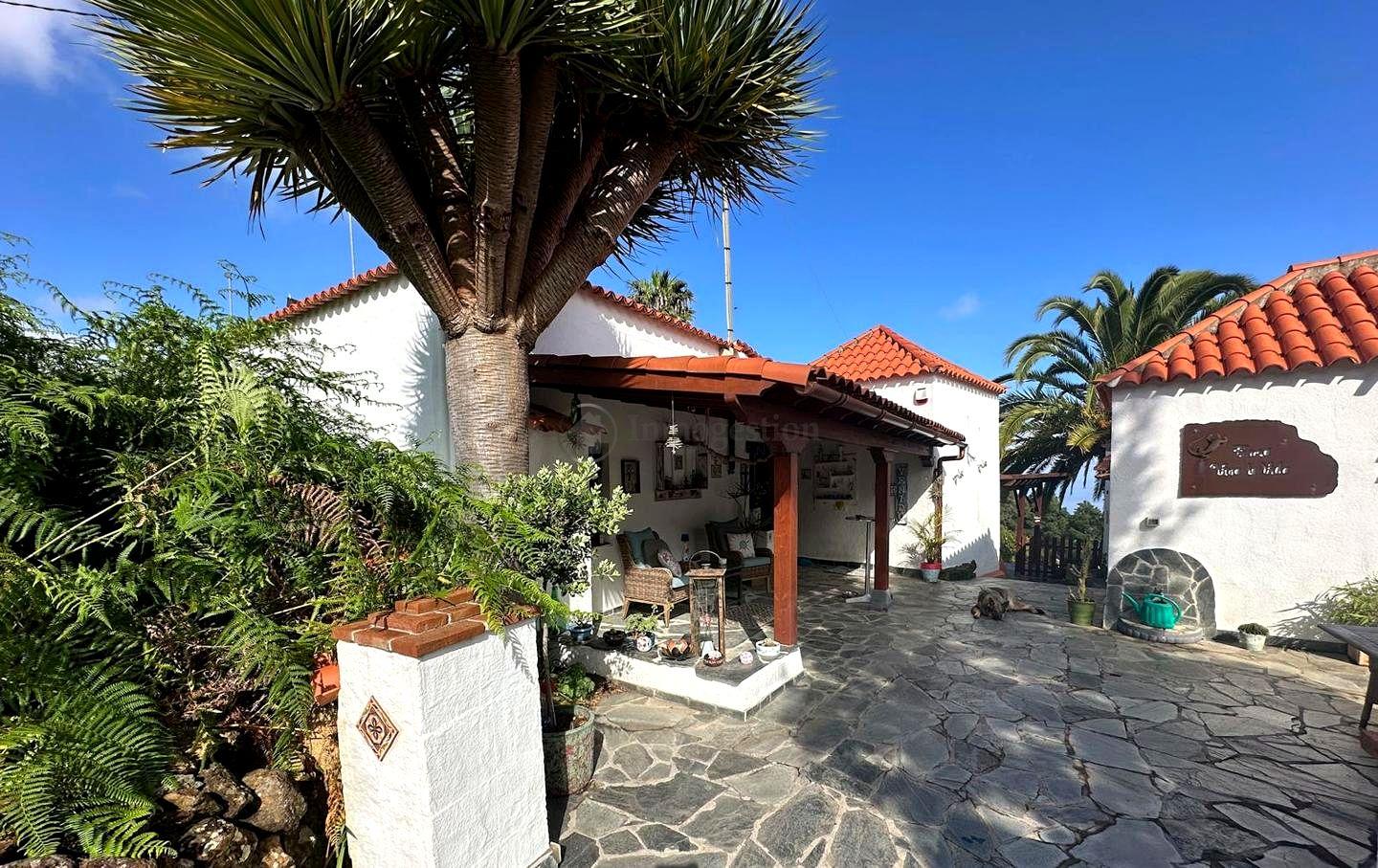 Villa for Sale in Icod de los Vinos