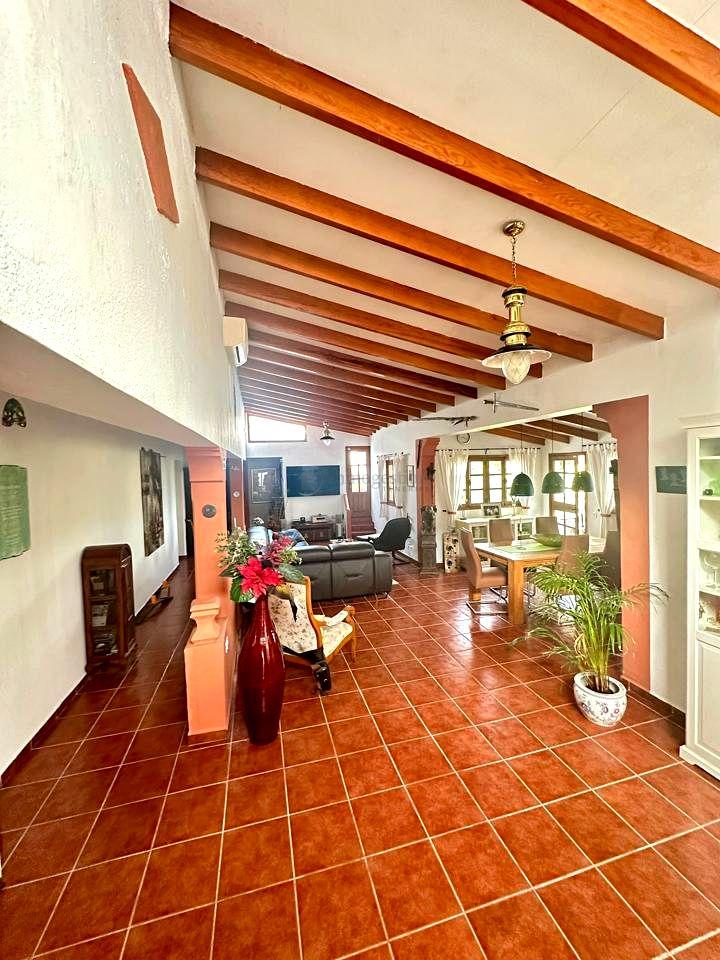 Villa for Sale in Icod de los Vinos
