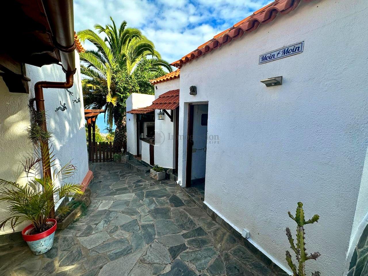 Villa for Sale in Icod de los Vinos