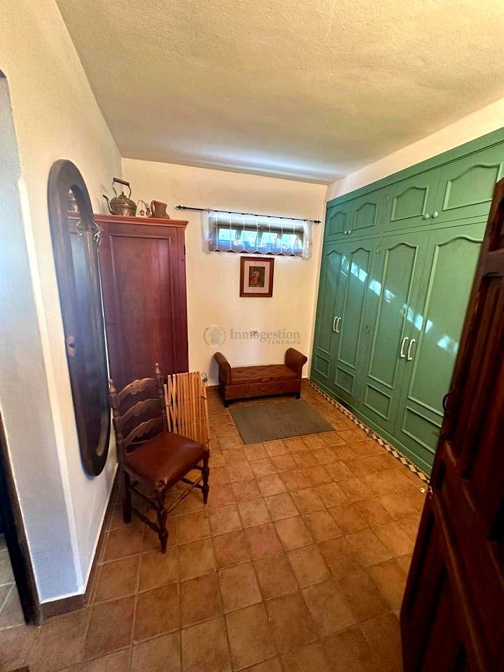 Villa for Sale in Icod de los Vinos