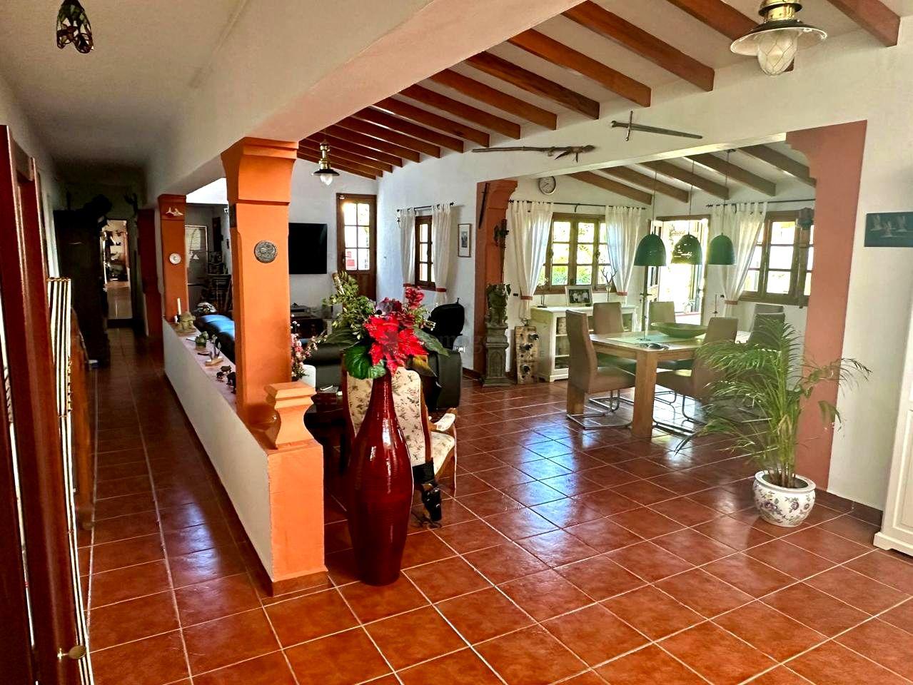 Villa for Sale in Icod de los Vinos