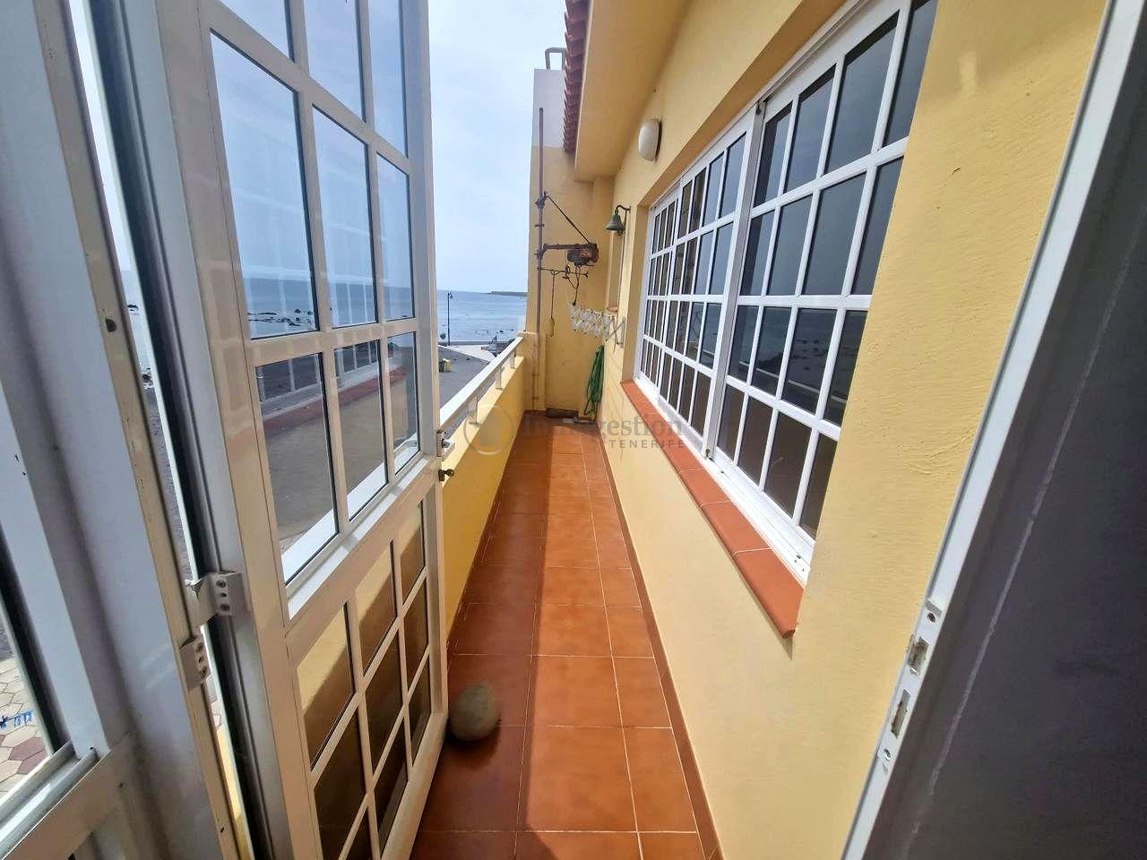 Penthouse for Rent in Arona
