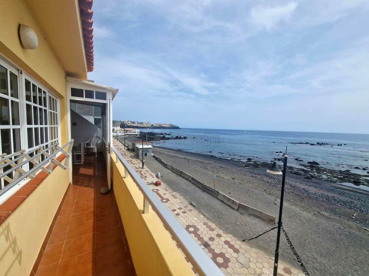 Penthouse for Rent in Arona