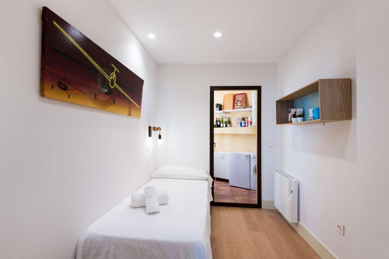 Flat for Sale in Benalmádena