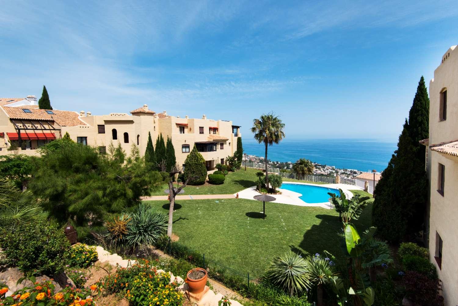 Flat for Sale in Benalmádena