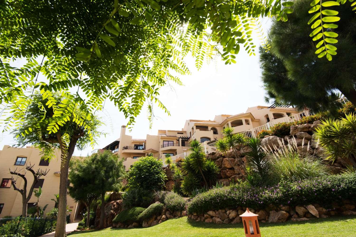Flat for Sale in Benalmádena