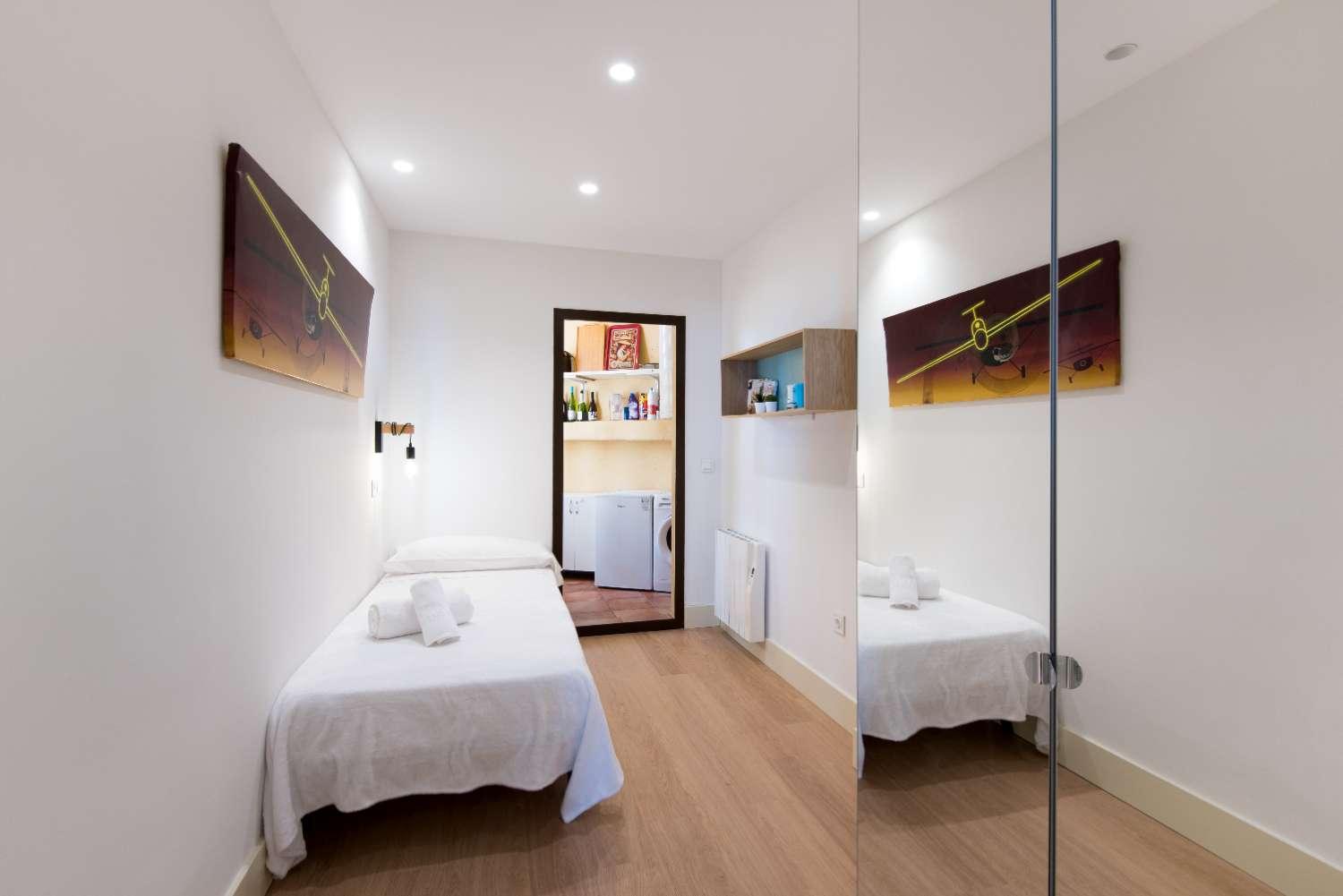 Flat for Sale in Benalmádena