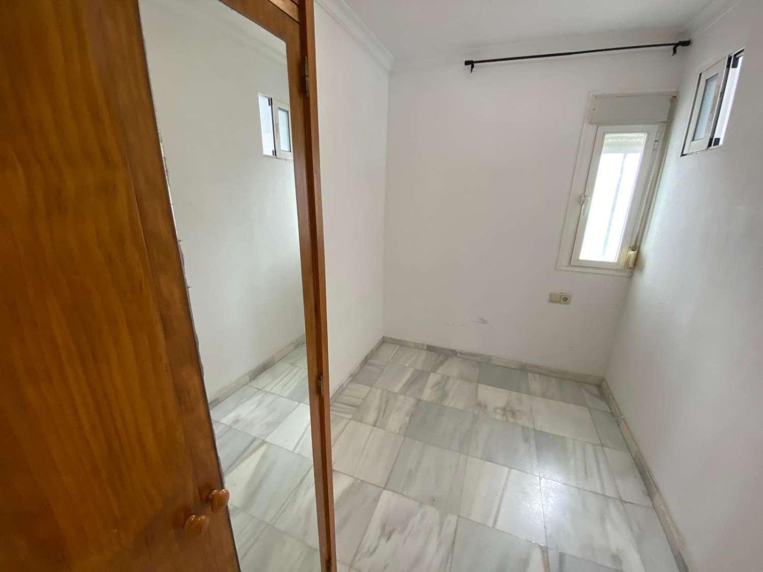 Flat for Rent in Rincón de la Victoria