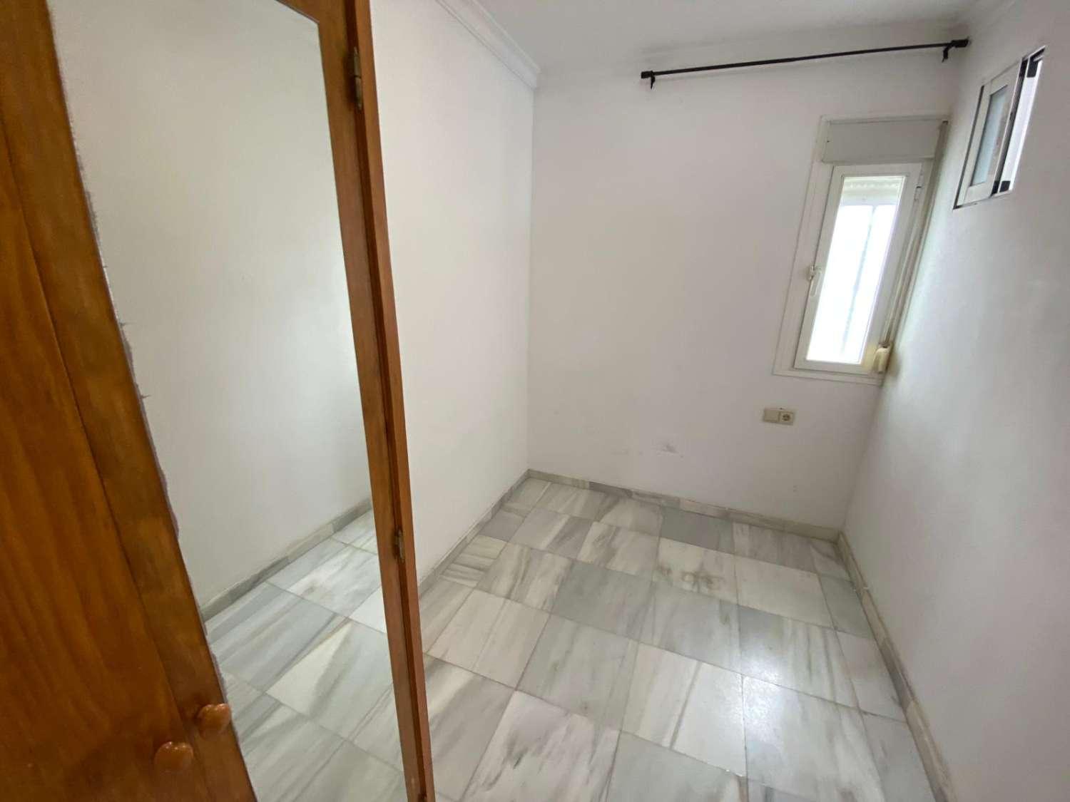 Flat for Rent in Rincón de la Victoria