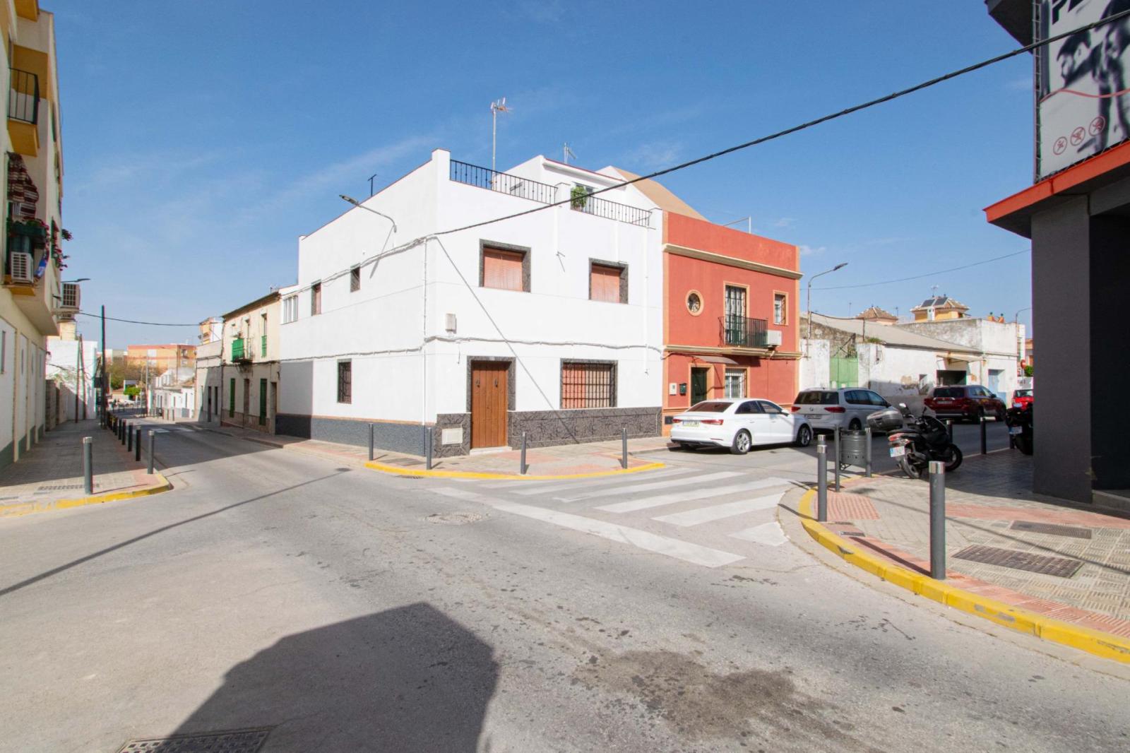 Plot for Sale in Dos Hermanas
