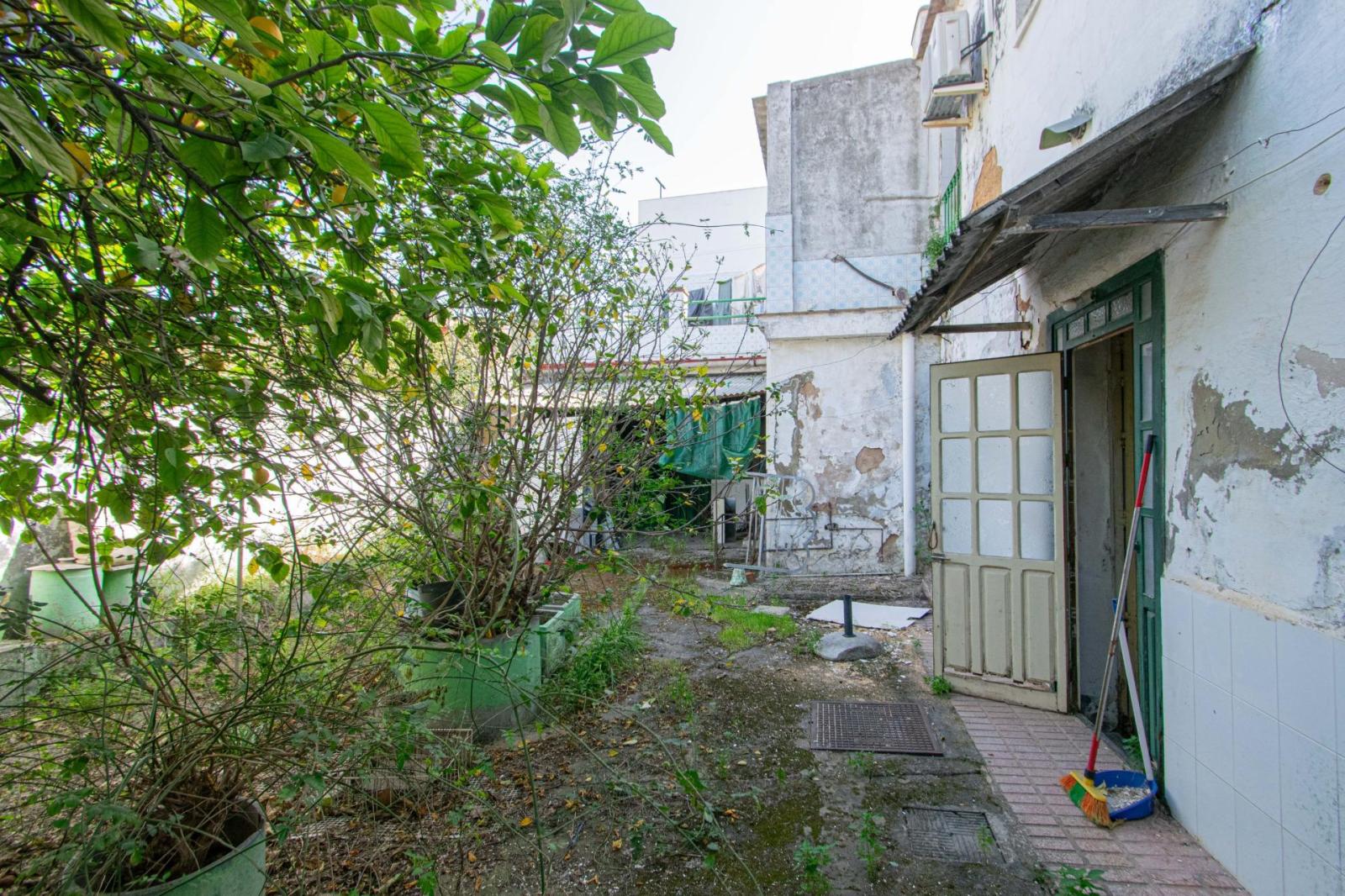Plot for Sale in Dos Hermanas