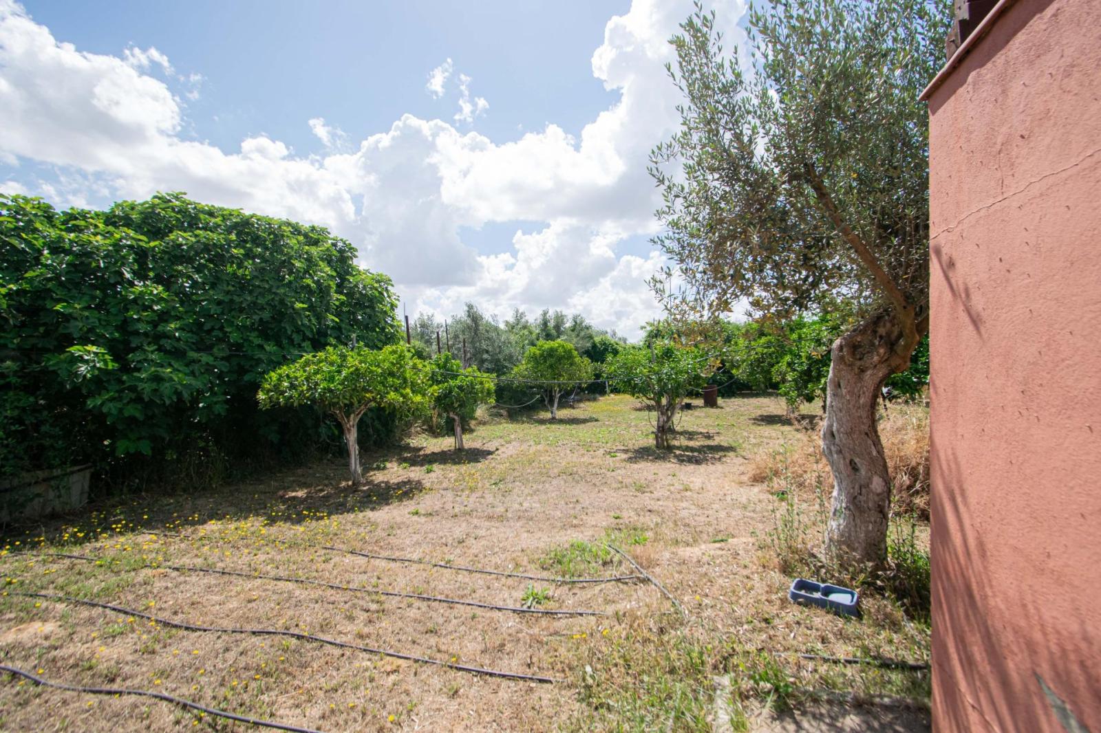 Chalet for Sale in Mairena del Aljarafe