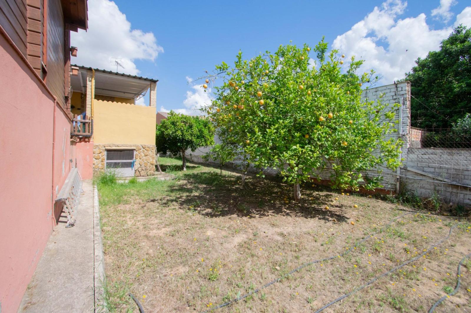 Chalet for Sale in Mairena del Aljarafe