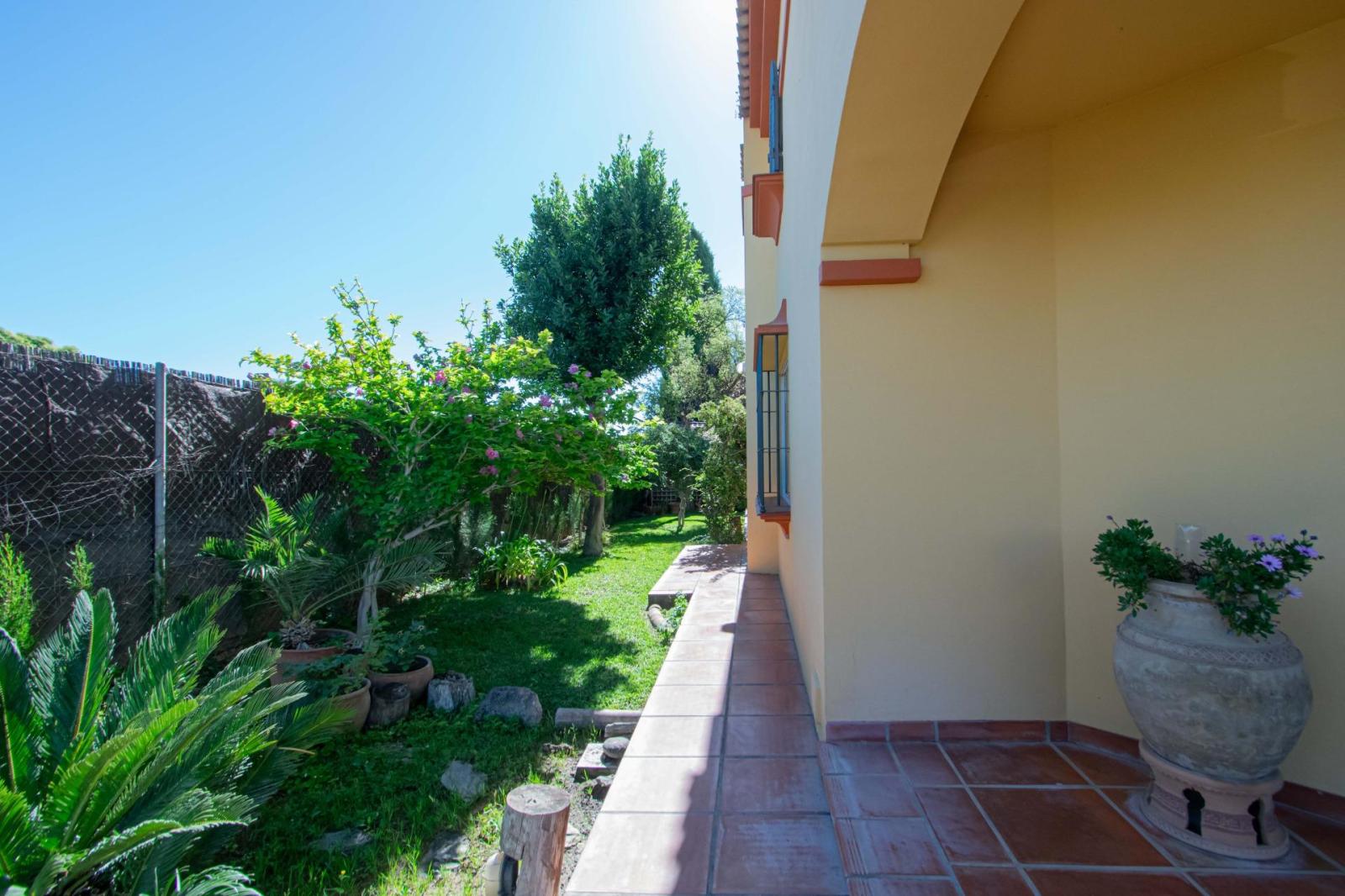 Chalet for Sale in Valencina de la Concepción
