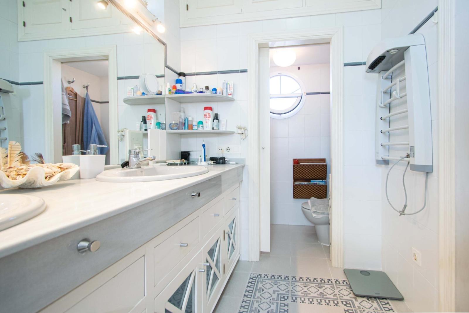 Chalet for Sale in Valencina de la Concepción