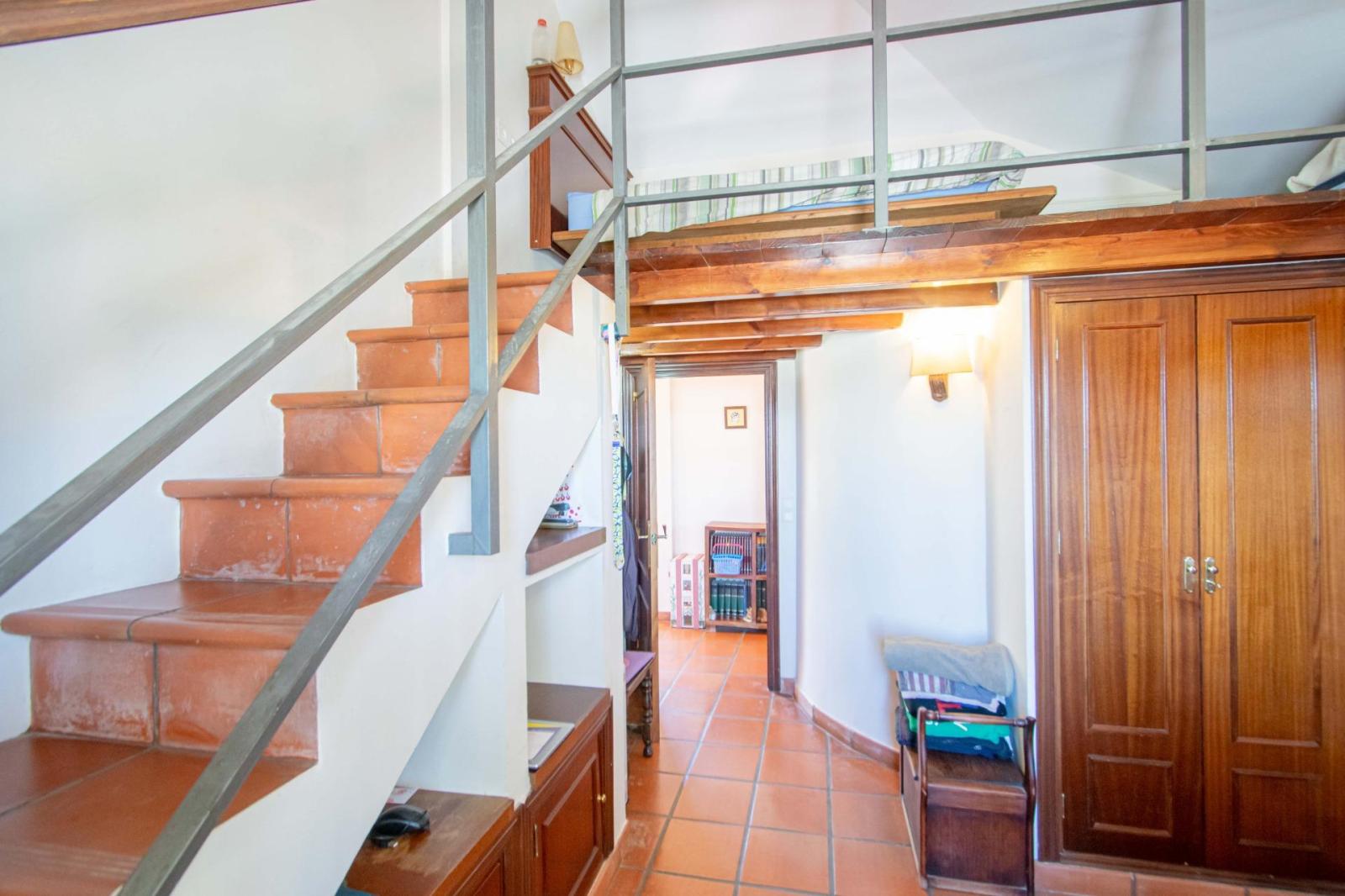 Chalet for Sale in Valencina de la Concepción