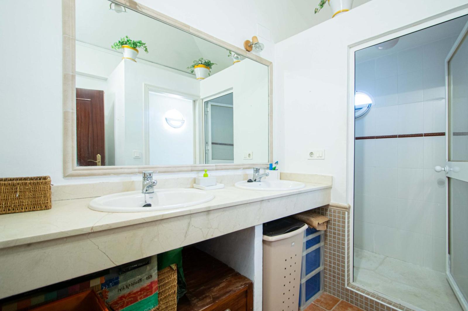 Chalet for Sale in Valencina de la Concepción