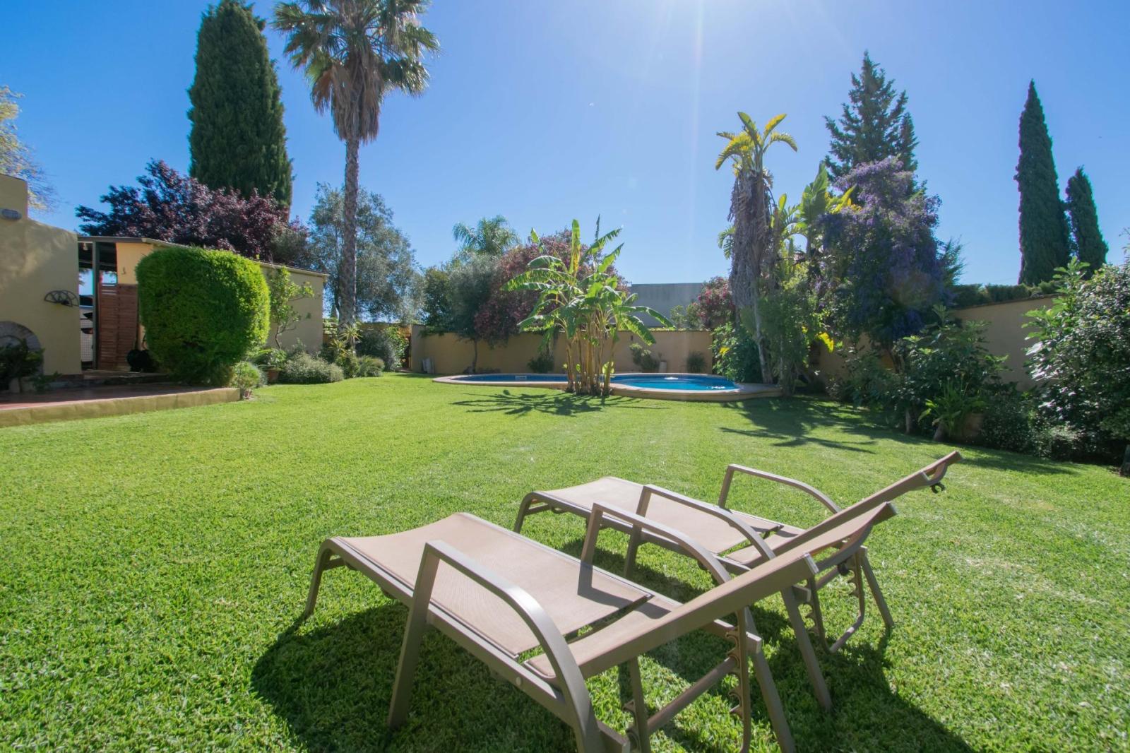 Chalet for Sale in Valencina de la Concepción