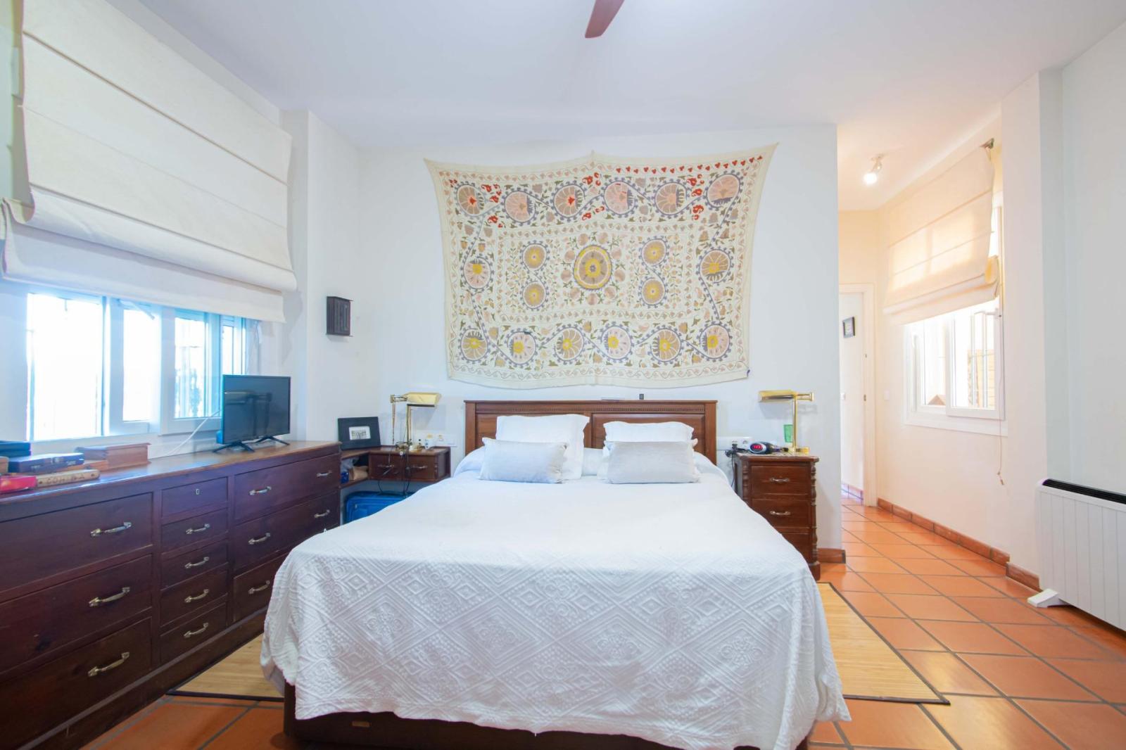 Chalet for Sale in Valencina de la Concepción