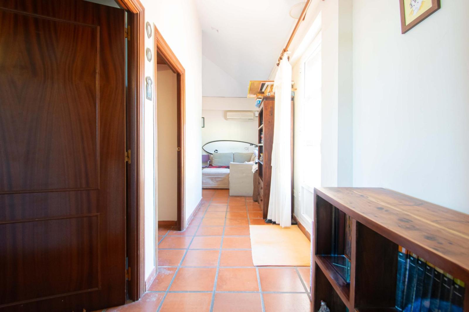 Chalet for Sale in Valencina de la Concepción