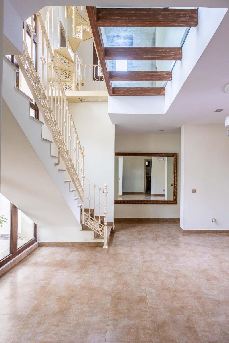 Villa for Sale in Bollullos de la Mitación