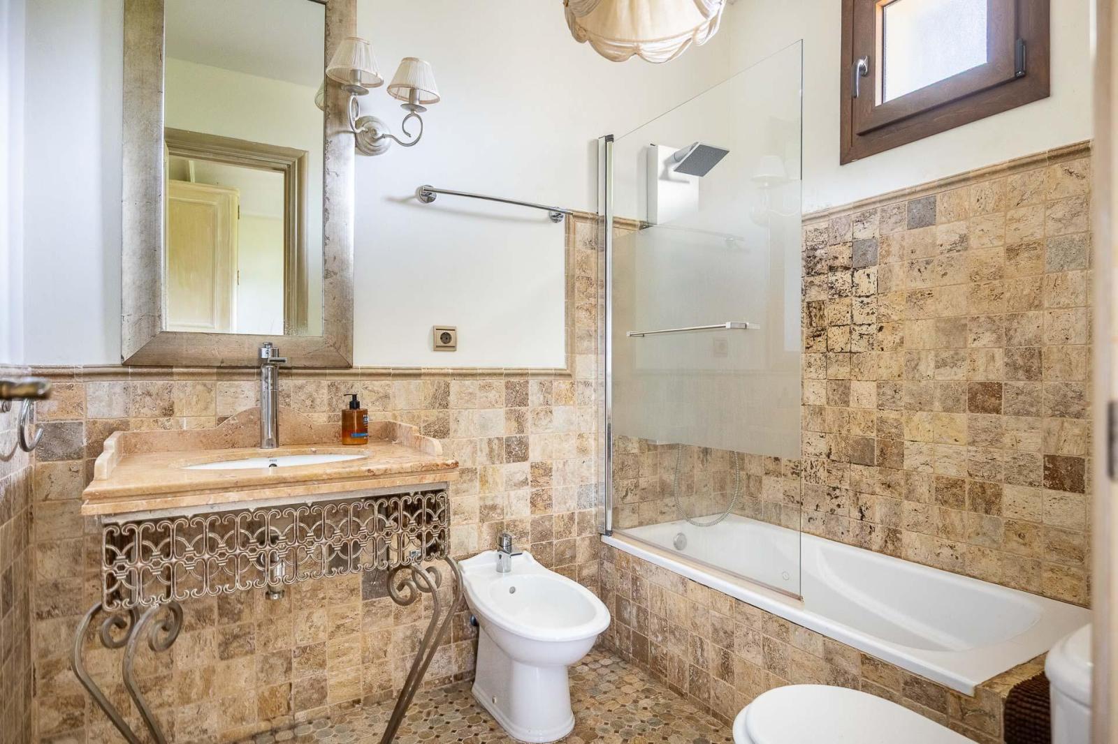 Villa for Sale in Bollullos de la Mitación
