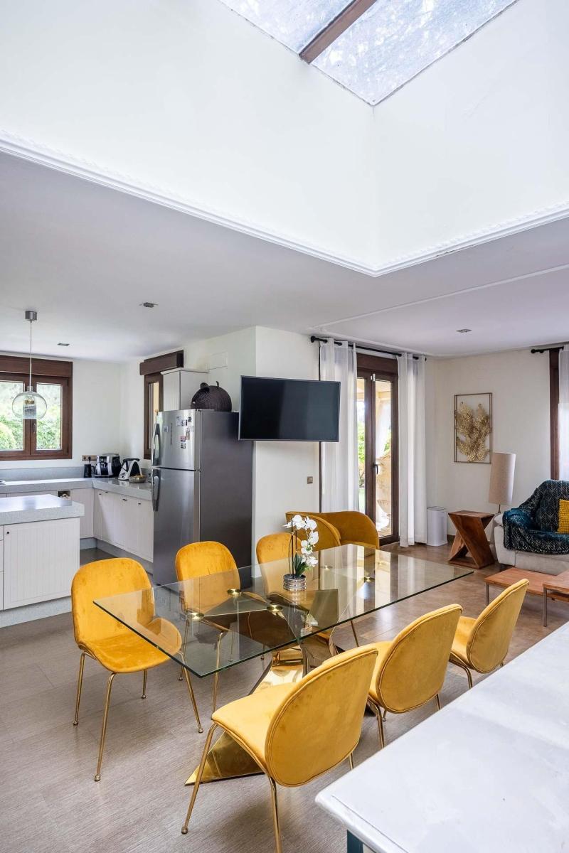 Villa for Sale in Bollullos de la Mitación