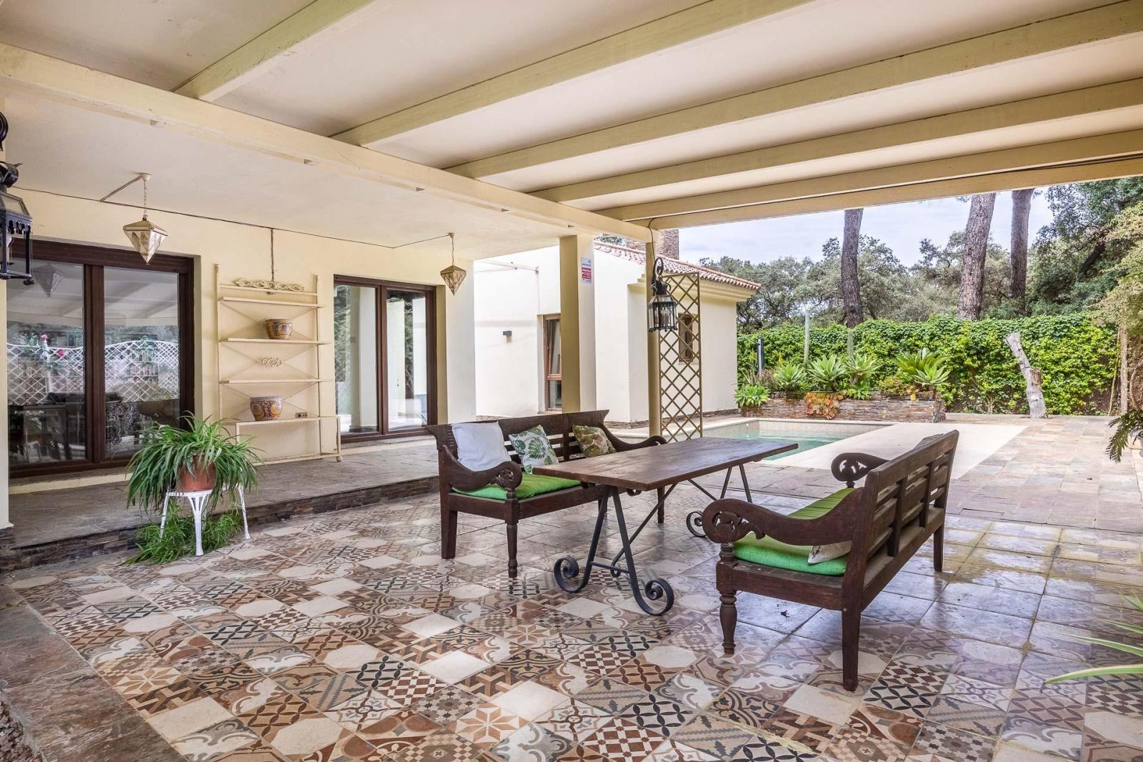 Villa for Sale in Bollullos de la Mitación