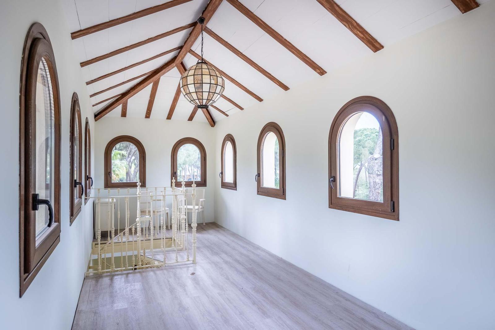 Villa for Sale in Bollullos de la Mitación