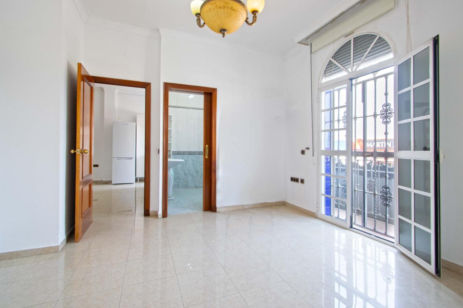 Building for Sale in Camas