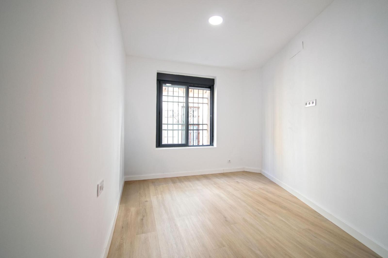 Flat for Sale in Sevilla