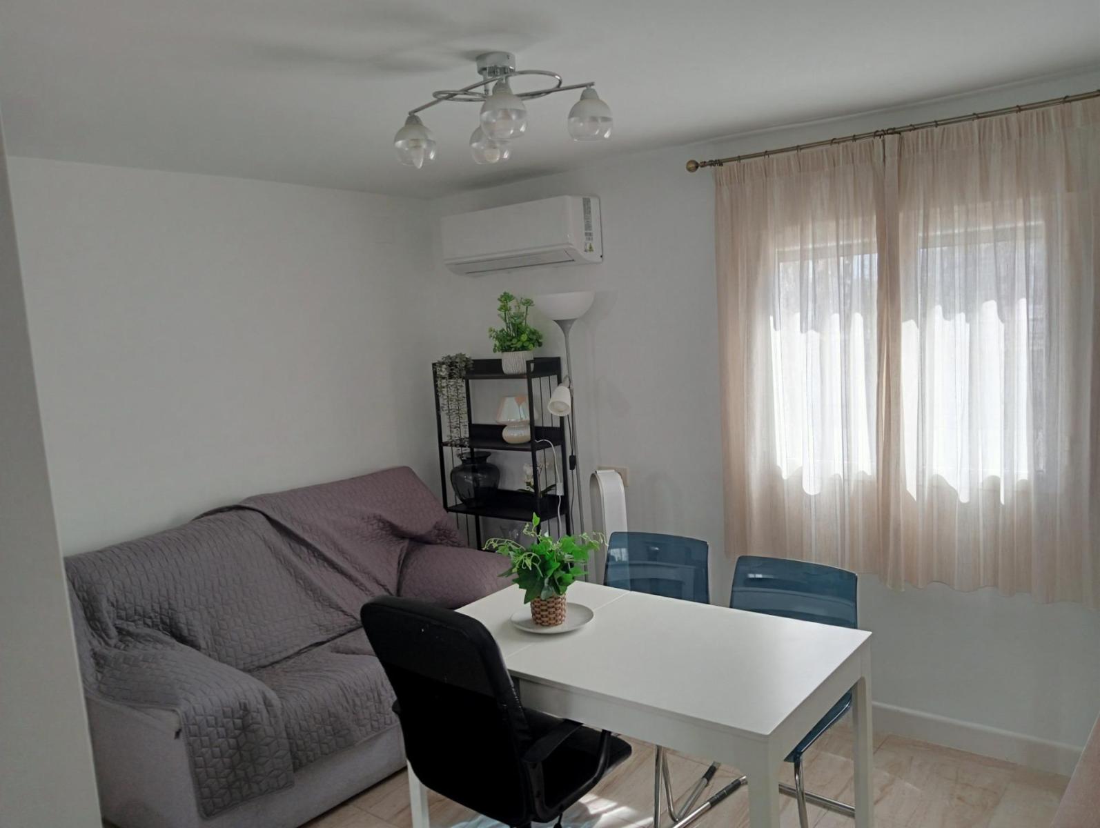 Flat for Rent in Sevilla