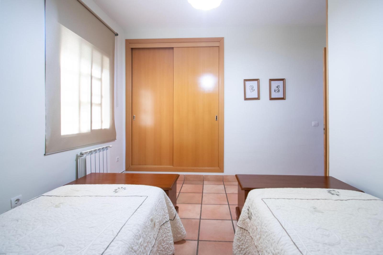 Chalet for Sale in Espartinas