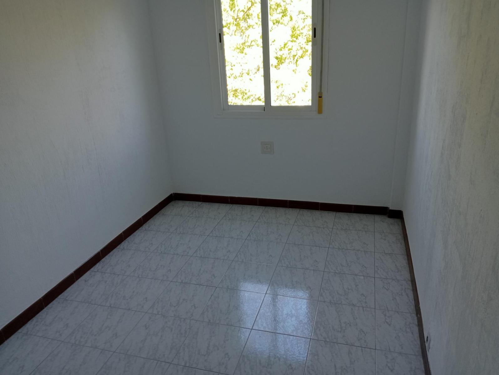 Flat for Rent in Sevilla