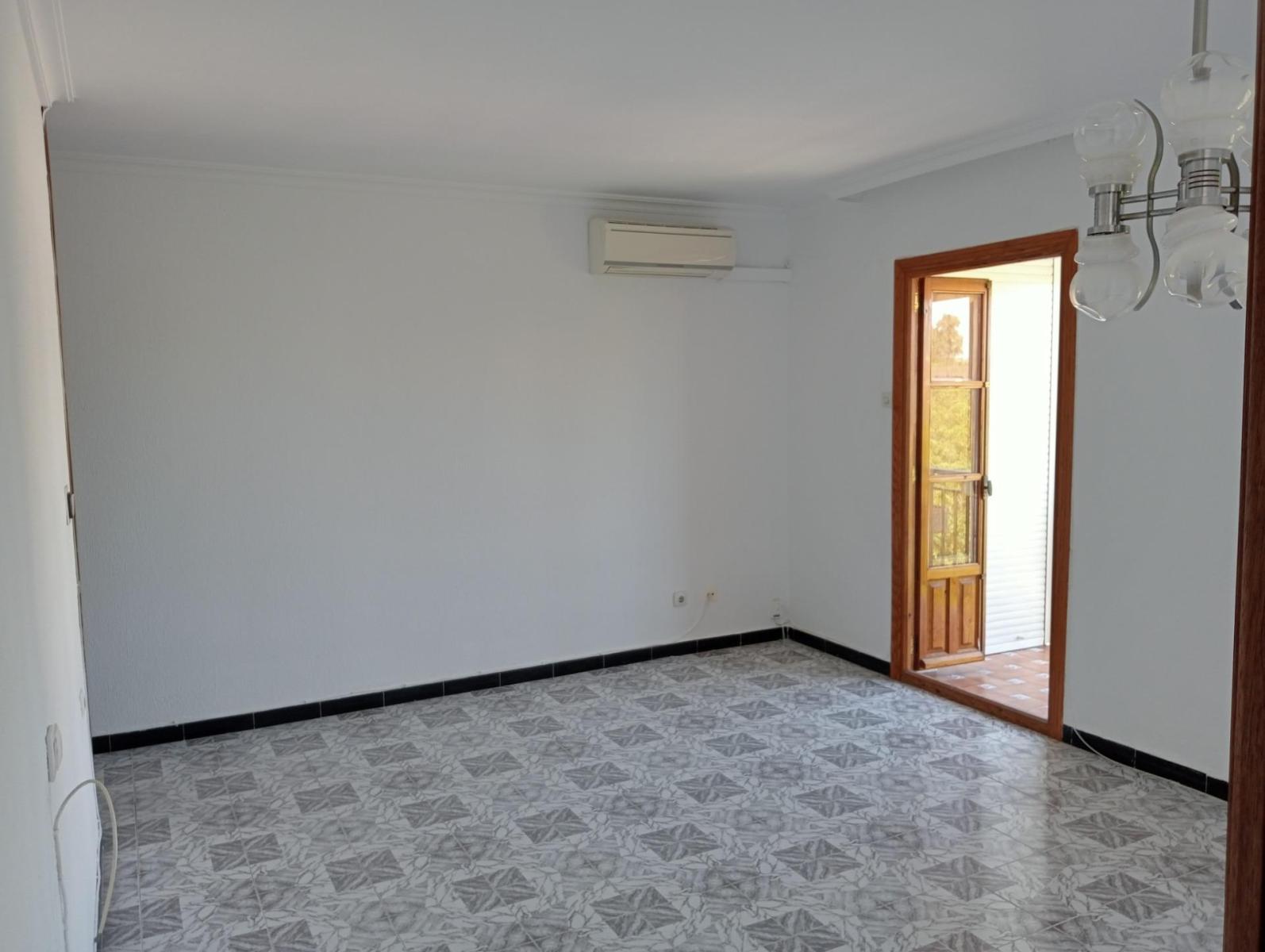 Flat for Rent in Sevilla