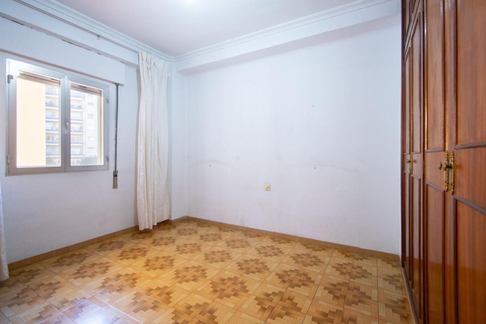 Flat for Sale in Sevilla