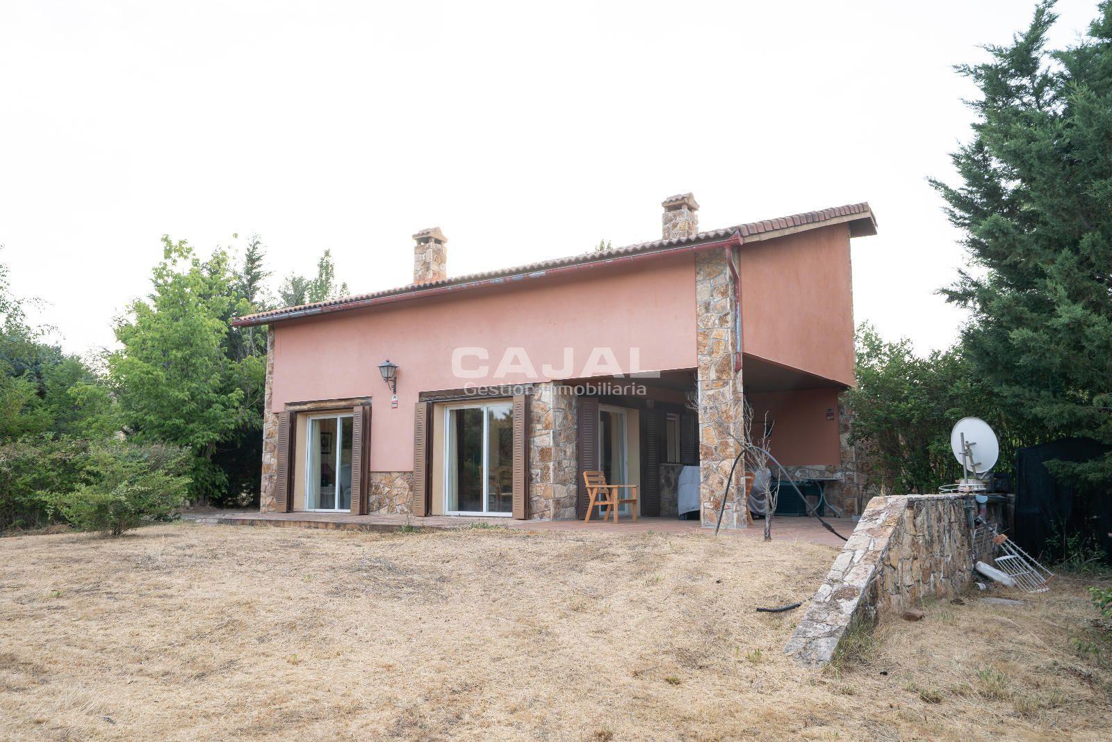Chalet for Sale in Fresno de Cantespino