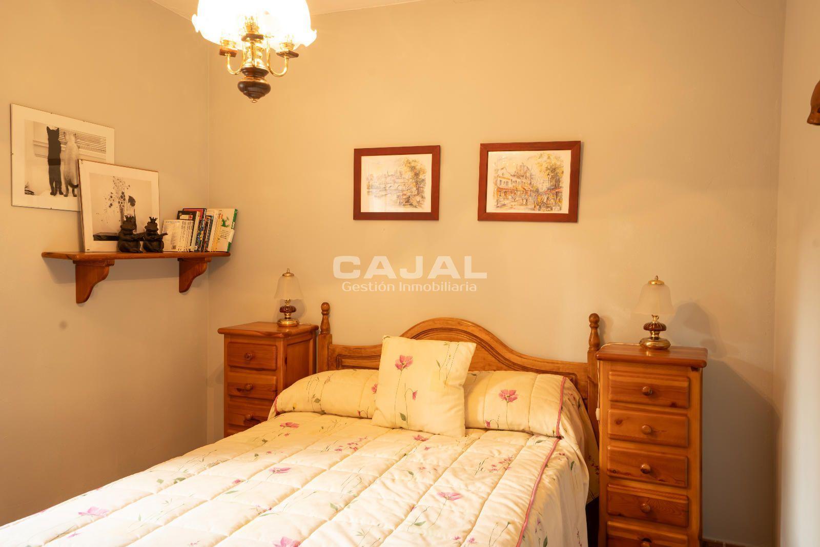 Chalet for Sale in Fresno de Cantespino
