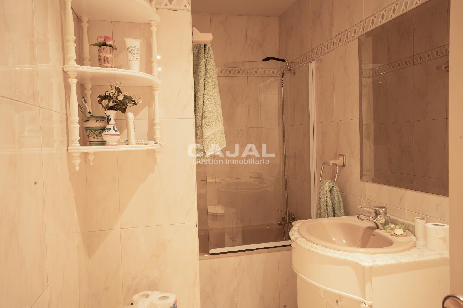 Flat for Sale in Cerezo de Arriba