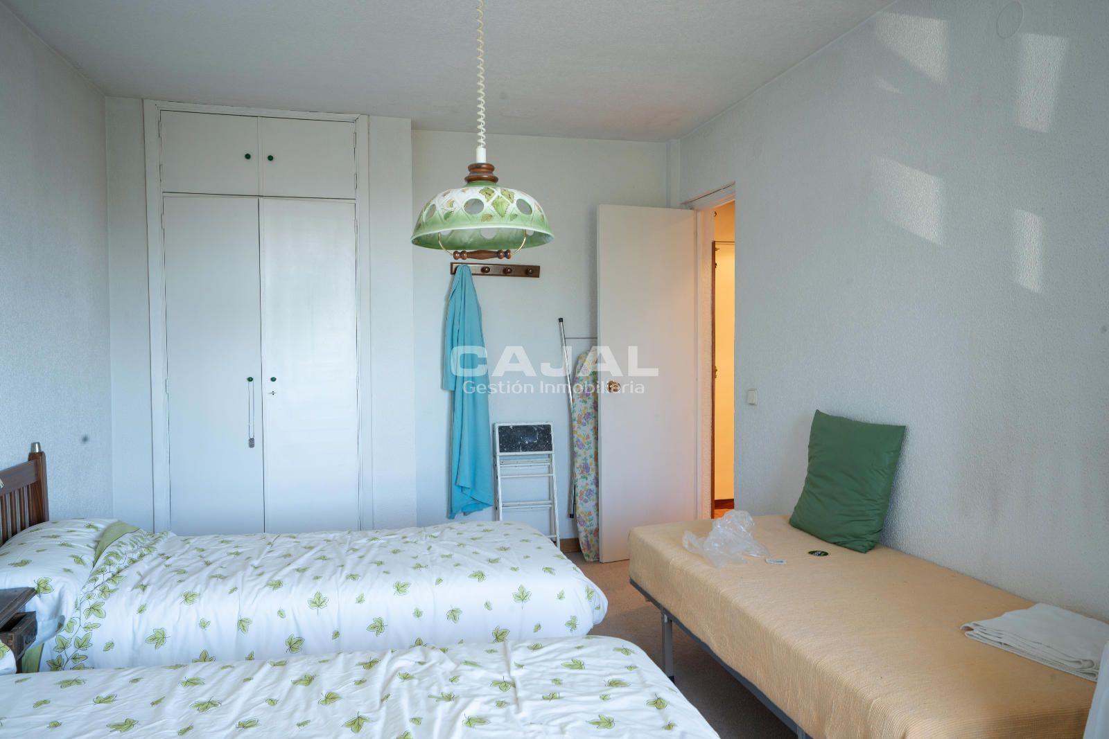 Flat for Sale in Cerezo de Arriba