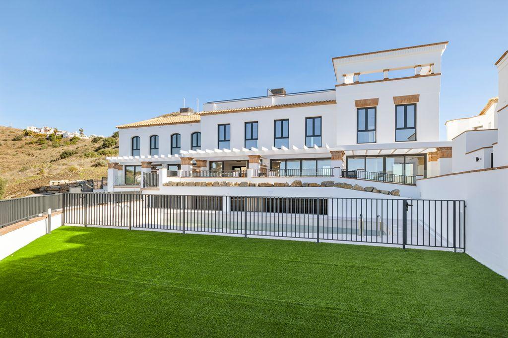 Adosado en Venta en Torrox