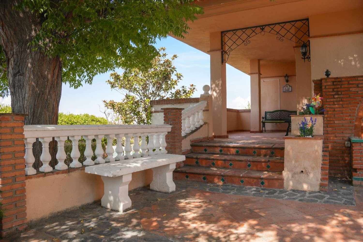 Villa for Sale in Cúllar Vega