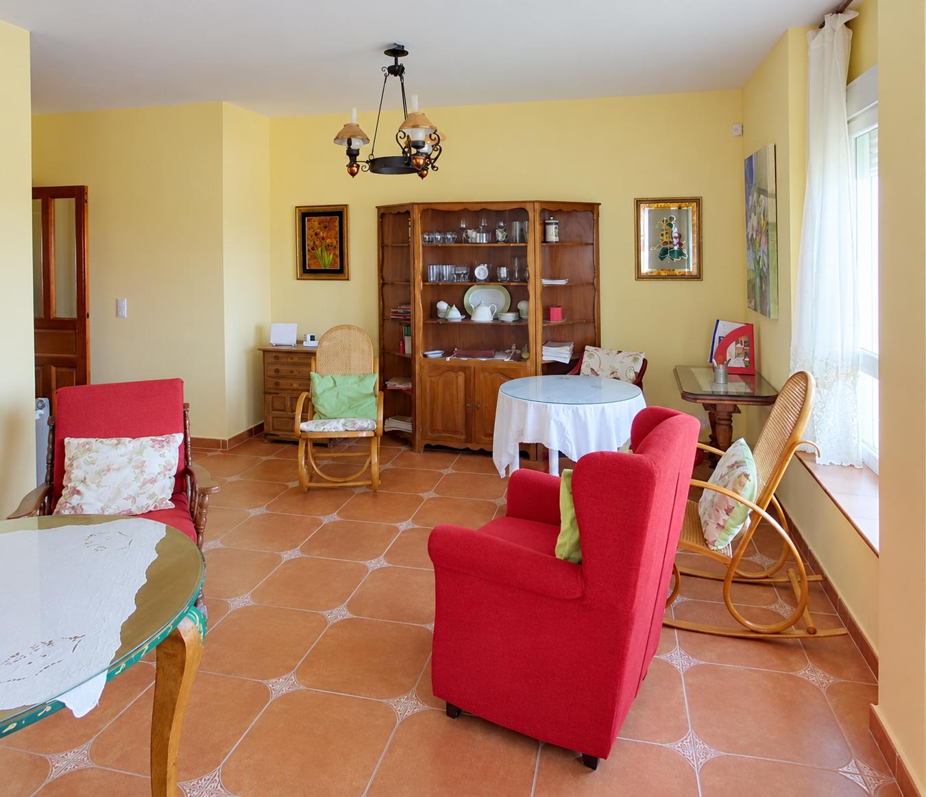 Villa for Sale in Cúllar Vega