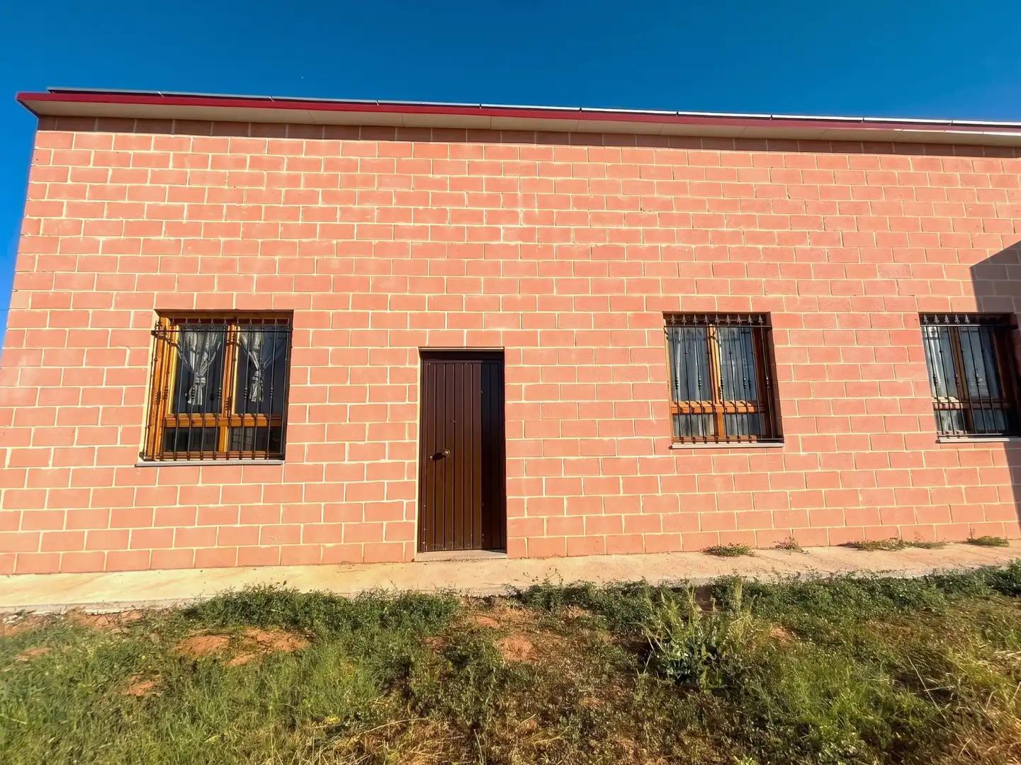 House for Sale in Almorox