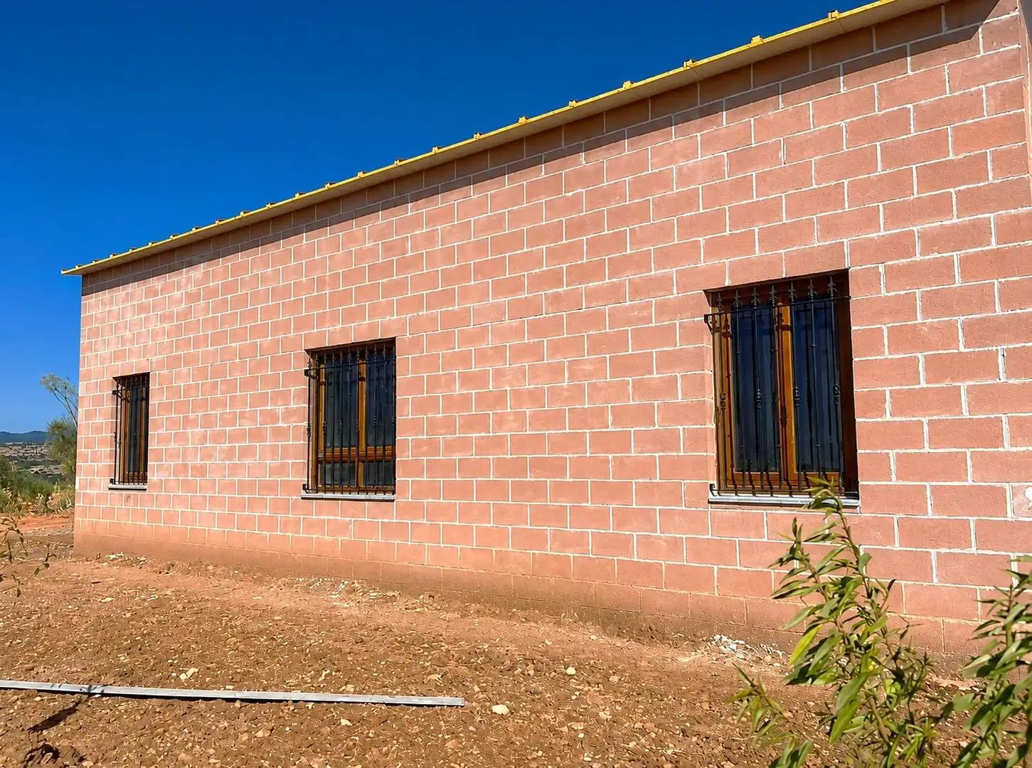 House for Sale in Almorox