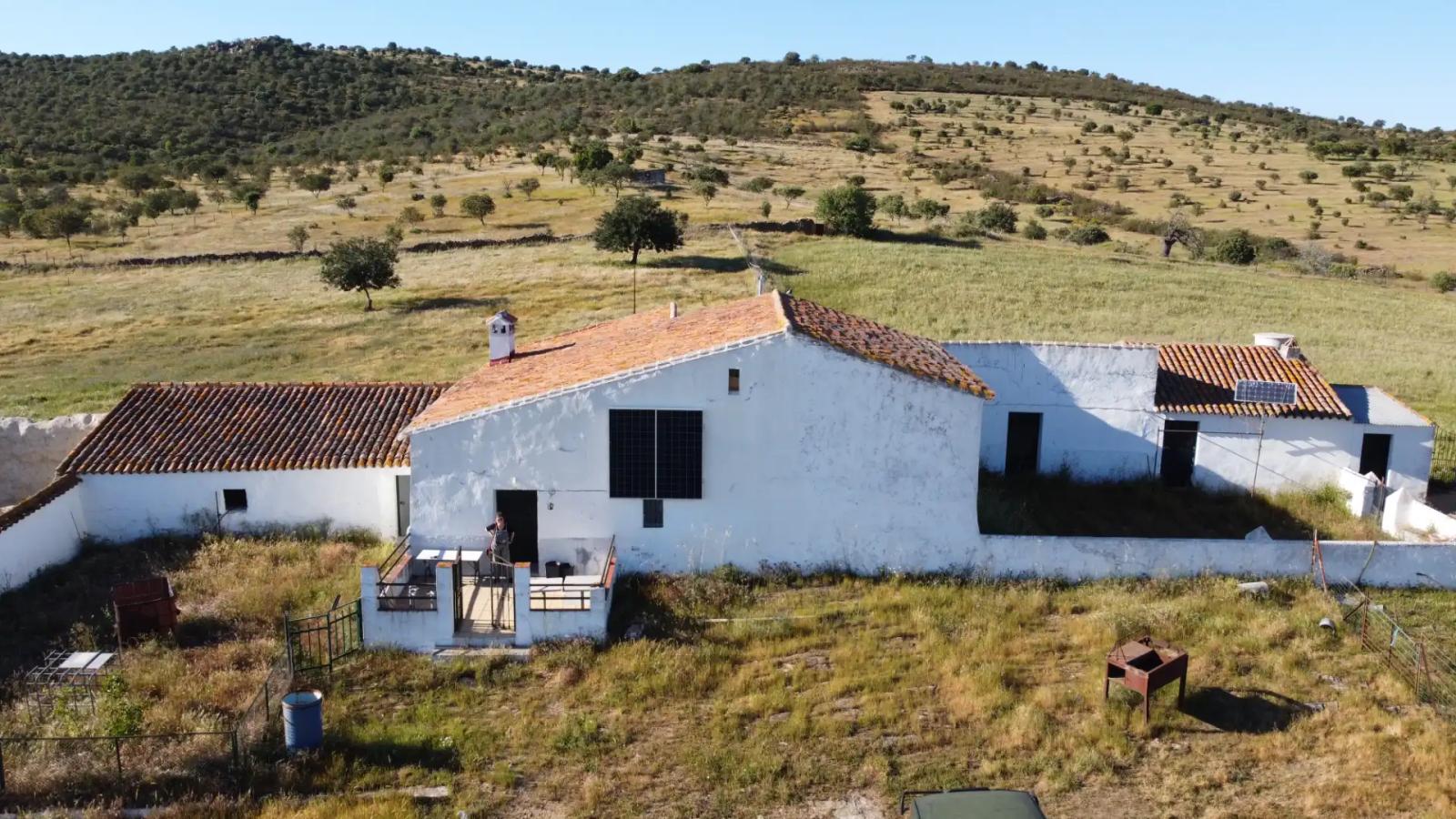House for Sale in Paymogo