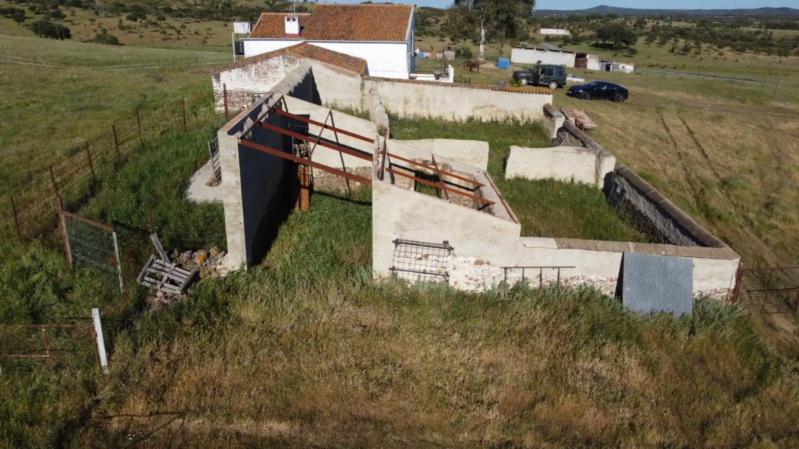 House for Sale in Paymogo