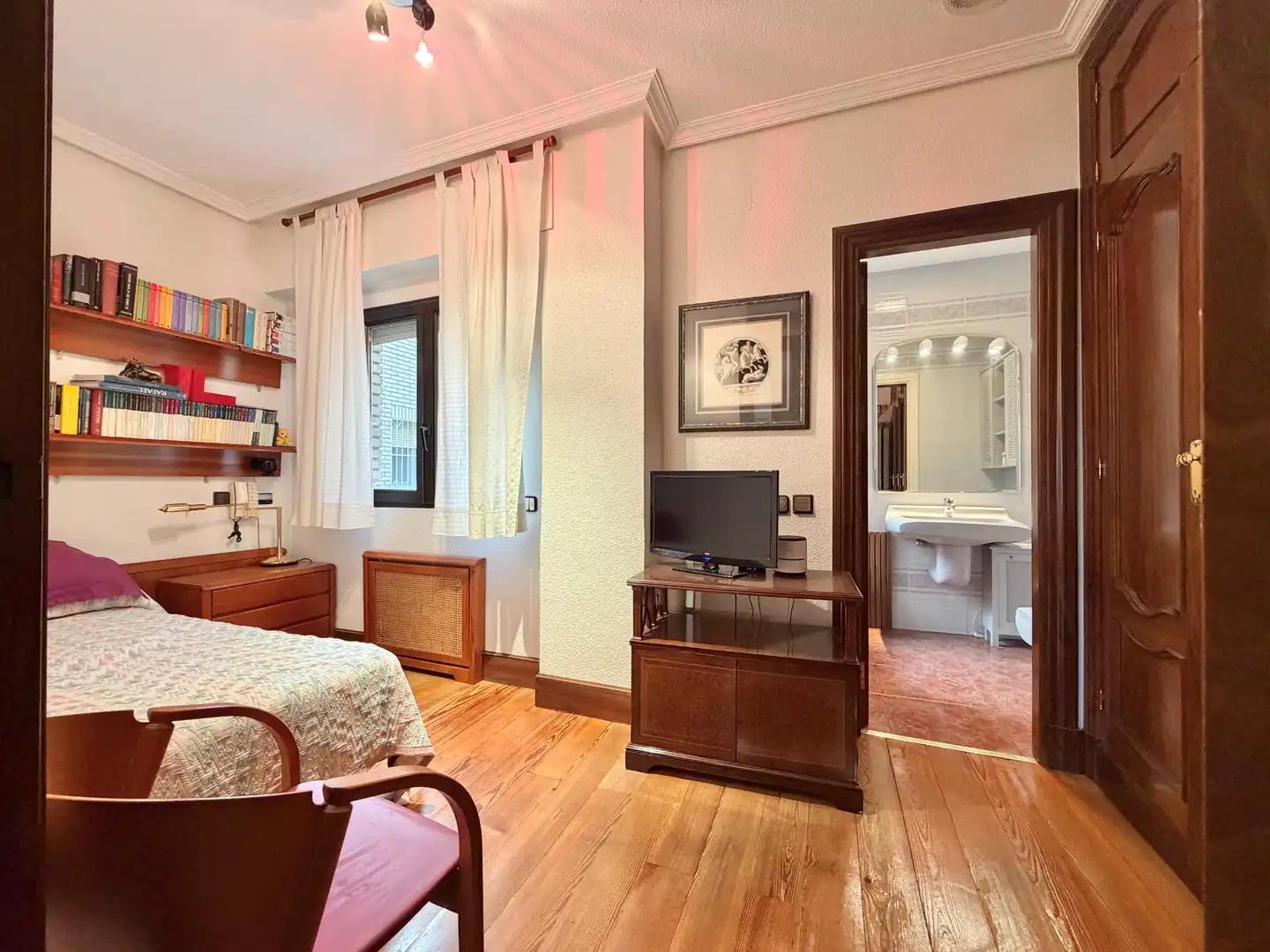 Flat for Sale in Madrid
