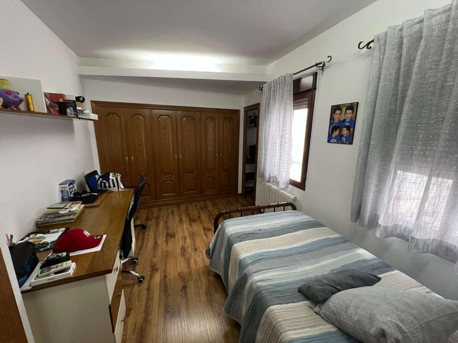 Flat for Sale in Andújar