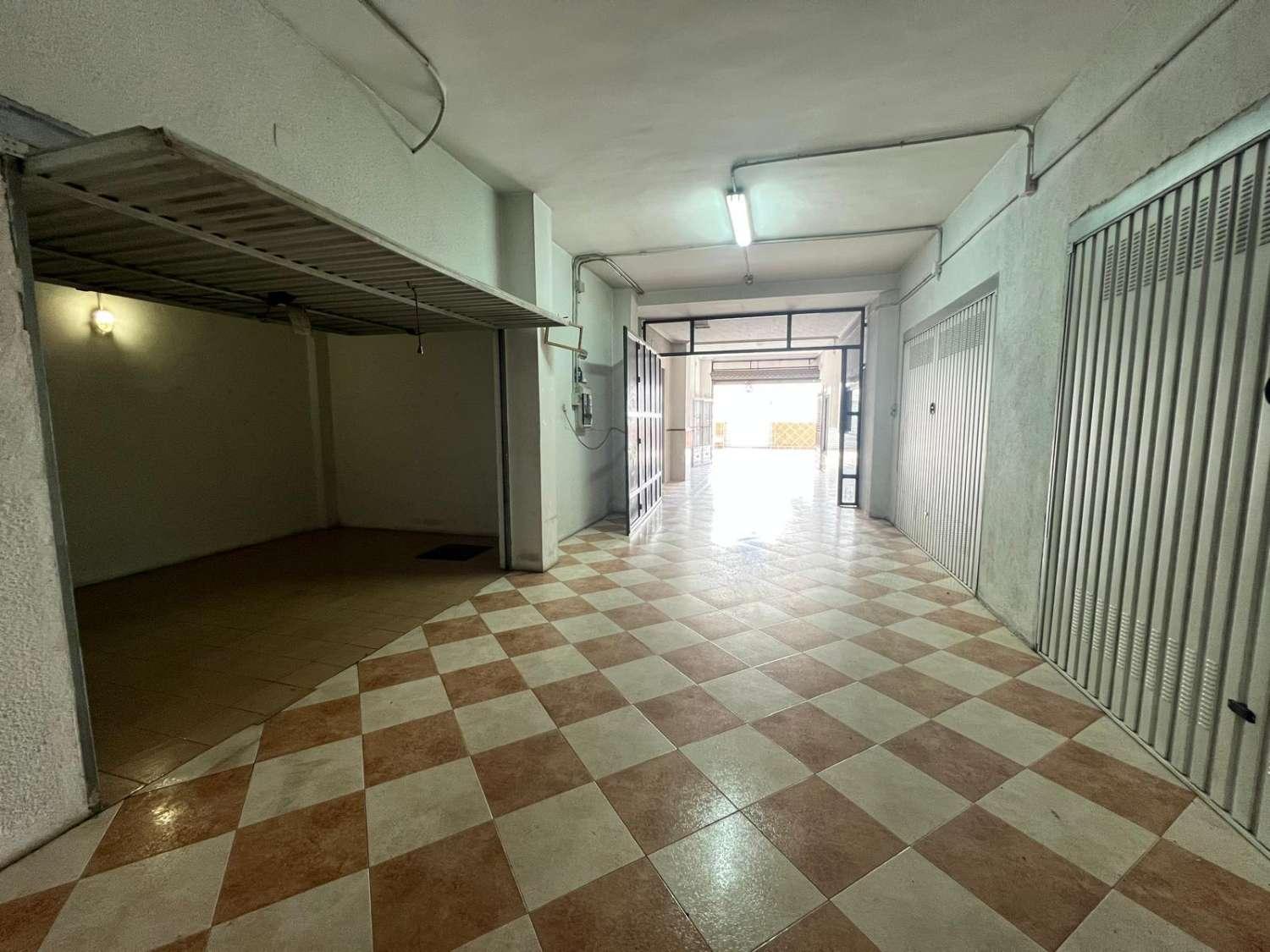 Garage for Sale in Andújar